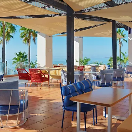 H10埃斯特波纳宫酒店 酒店