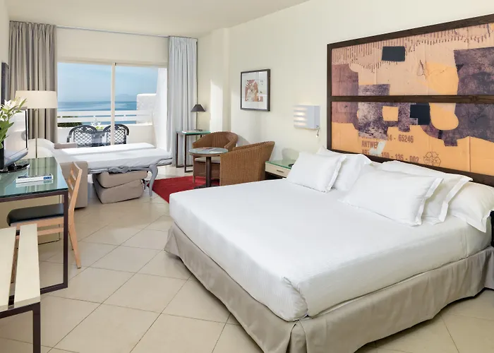 H10 Palace Εστεπόνα